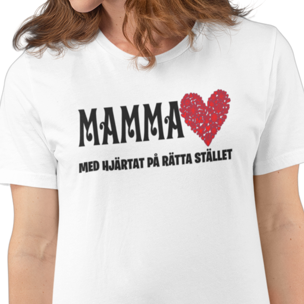Mamma t-shirt med hjärtat på rätta stället