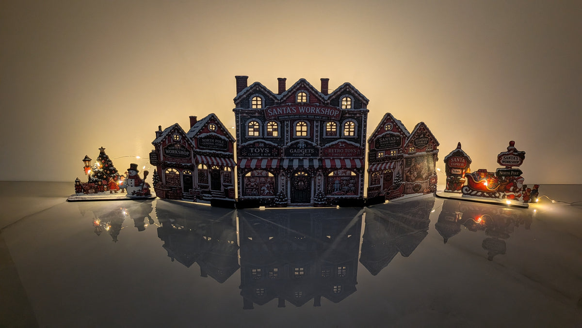 Santa’s Workshop julby – LED-förberedd tomteverkstad, upp till 72 cm