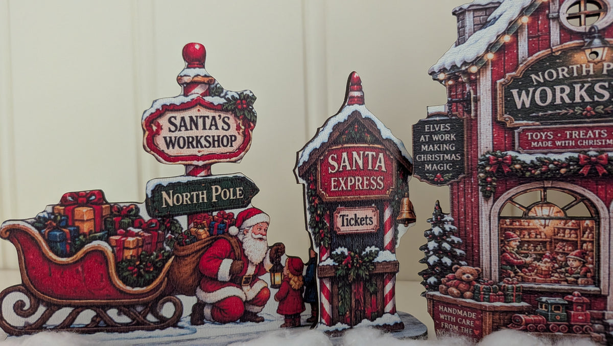 Santa’s Workshop julby – LED-förberedd tomteverkstad, upp till 72 cm