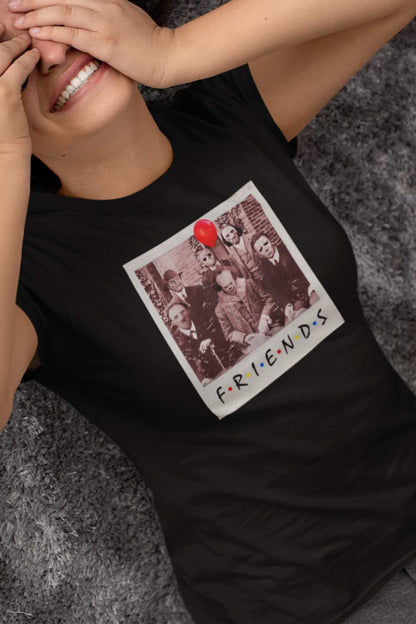 Dam svart T-shirt Polaroid stil Horror friends design Pennywise - Highstreet.se