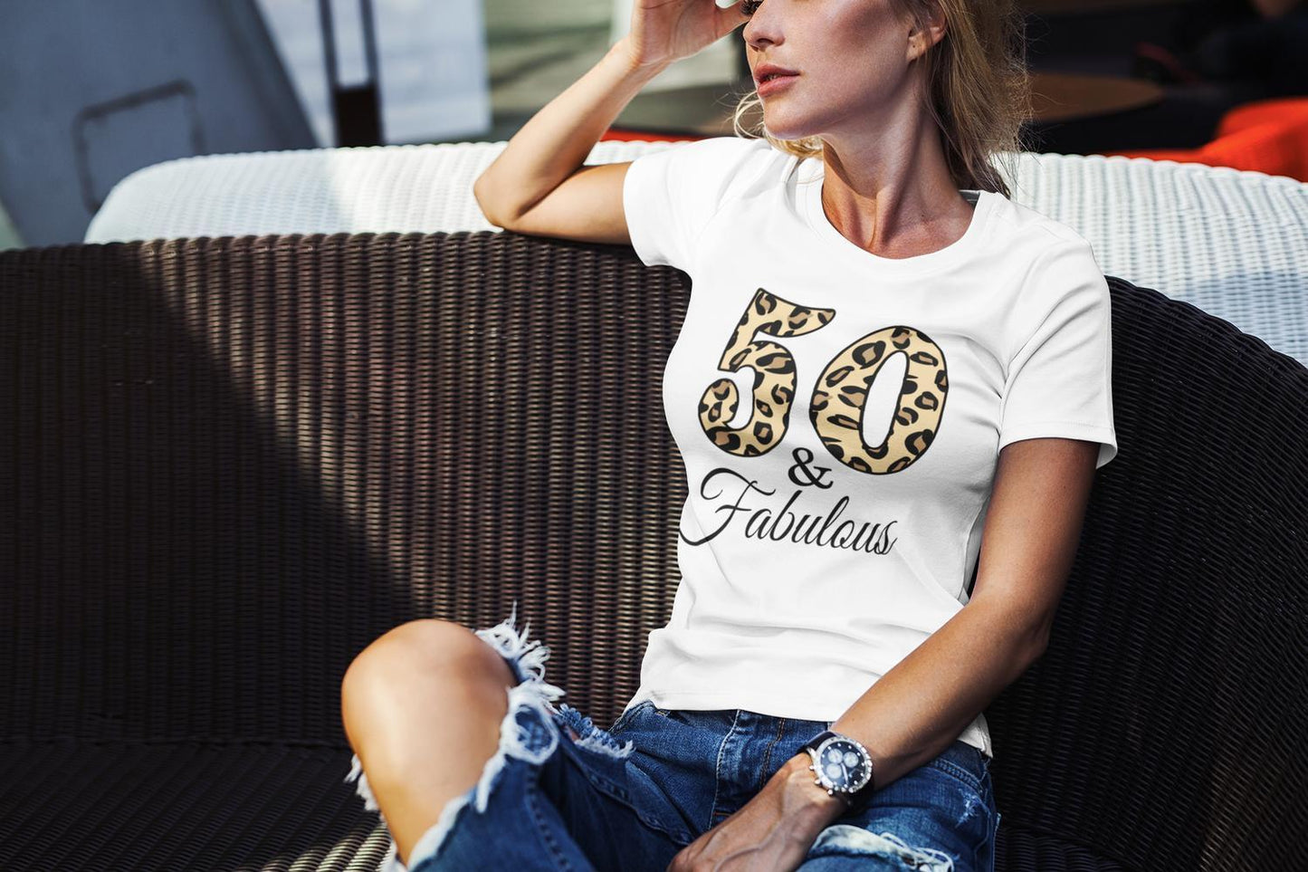 Födelse T-shirt  - Perfekt 50 år present - 50 & fabulous