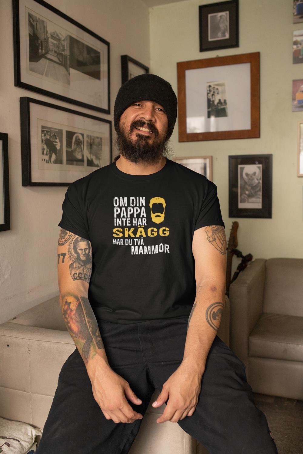Pappa T-shirt med - Om din pappa inte har skägg har du 2 mammor - Highstreet.se