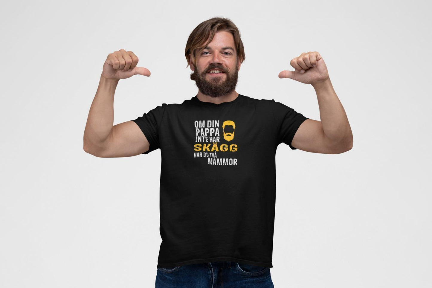 Pappa T-shirt med - Om din pappa inte har skägg har du 2 mammor - Highstreet.se