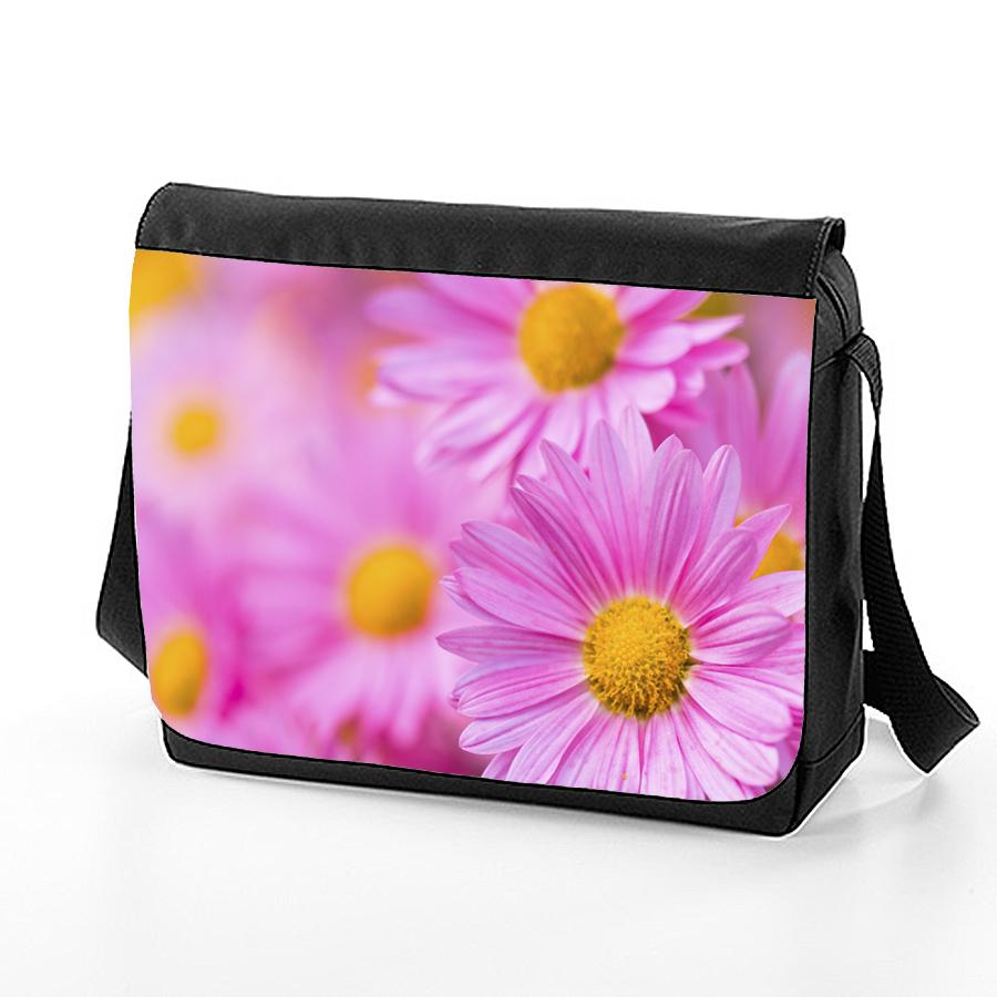 Rosa blommor med axelrem - Messenger Bag - Highstreet.se