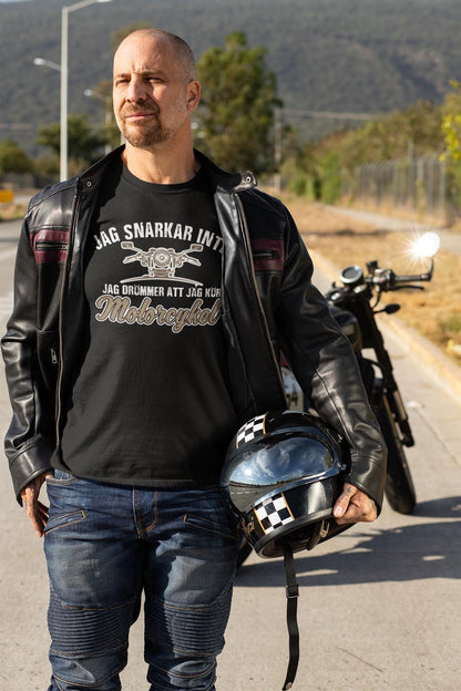 Svart t-shirt med Jag snarkar inte, kör motorcykel tryck