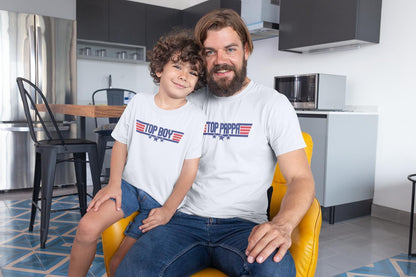 Top Pappa vit t-shirt med coolt tryck fram. Top gun stil dad tröja