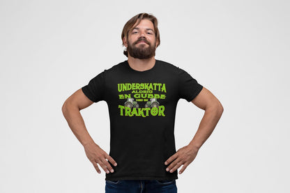 Traktor T-shirt Underskatta aldrig en gubbe med en traktor ! - Highstreet.se